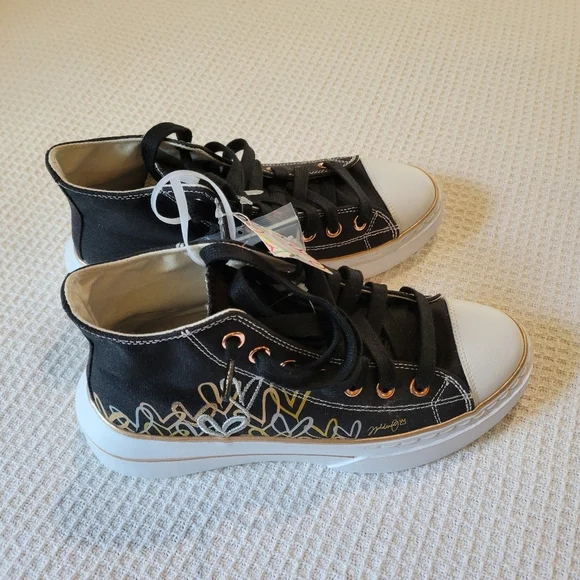 Skechers Black and White Women's Sneakers - Picture 5 of 10